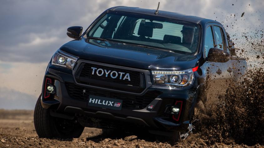 Toyota lanzó la Hilux V6 GRS: es la más poderosa pero no la más cara | Garantia Plus