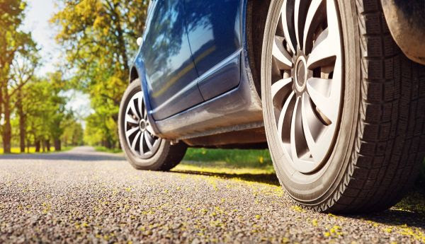 Seguridad vial ¿Cuál es su presión recomendada para los neumáticos? | Garantia Plus